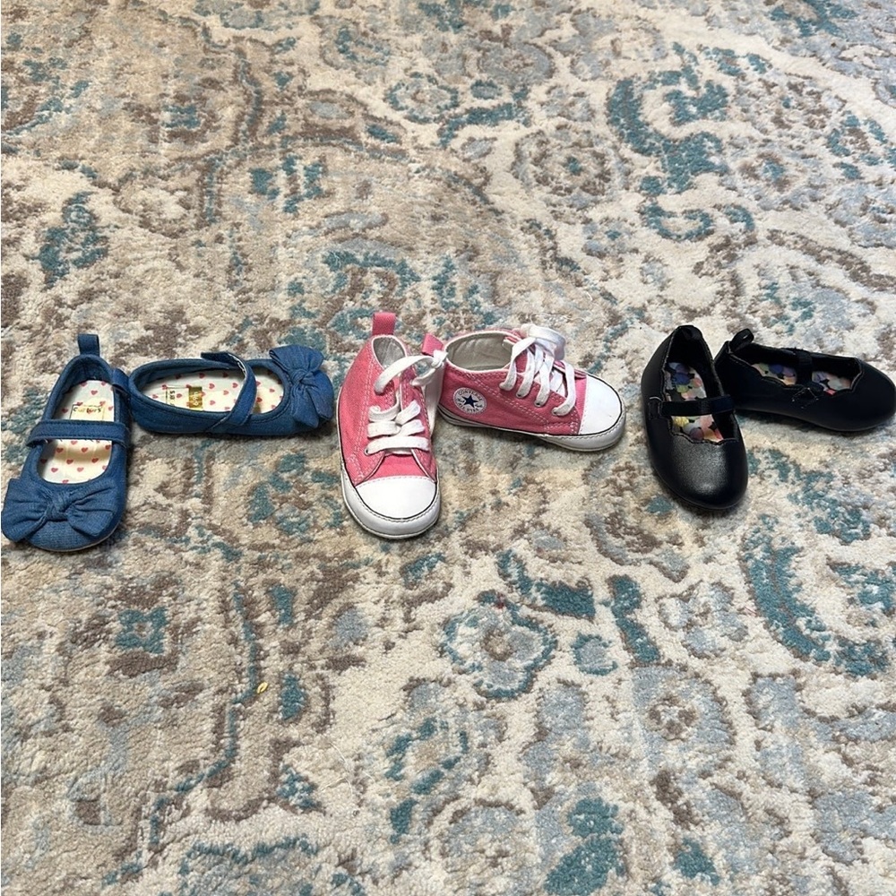 Size 3 toddler girls shoes lot